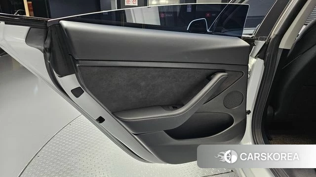 Tesla Model 3 id 4726506 из Кореи 17