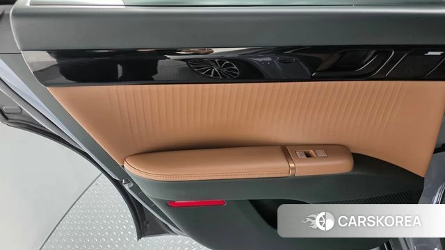 Hyundai Grandeur Hybrid (GN7) id 4950282 из Кореи 17
