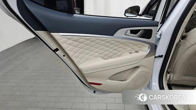 Genesis The New G70 id 5033380 из Кореи 17