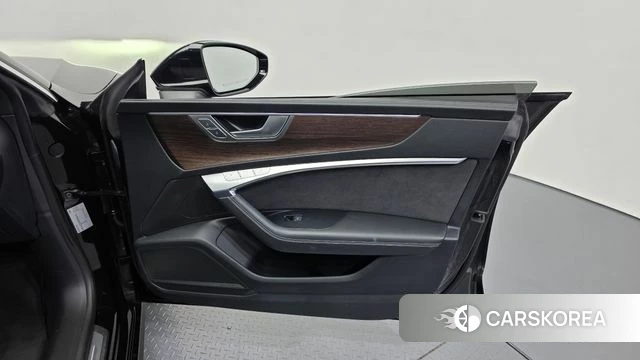 Audi A7 (4K) id 5027531 из Кореи 17