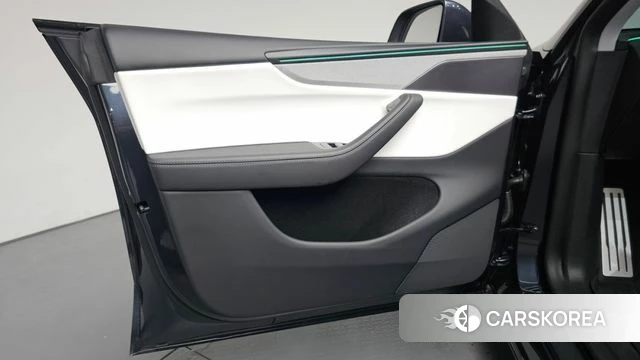 Tesla Model Y id 4719737 из Кореи 17