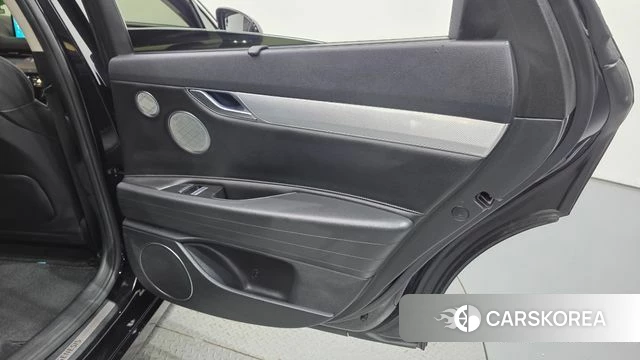 Genesis Electrified G80 (RG3) id 4991803 из Кореи 17