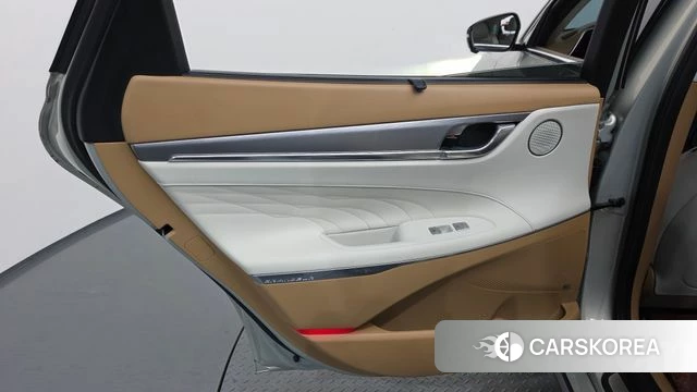Hyundai The New Grandeur IG Hybrid id 5013307 из Кореи 17
