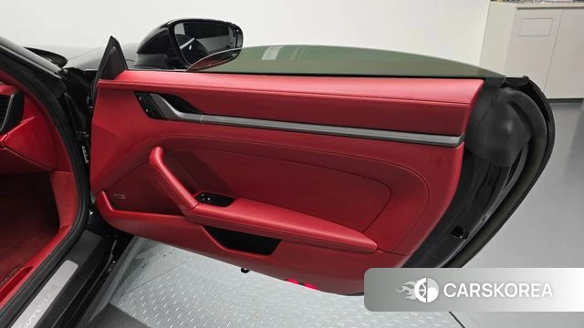 Porsche 911(992) id 4941582 из Кореи 17