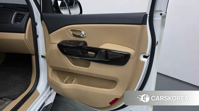 Kia The New Carnival id 5035854 из Кореи 17