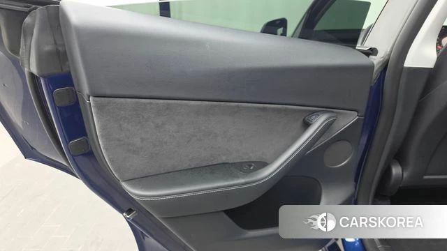 Tesla Model Y id 5002789 из Кореи 17