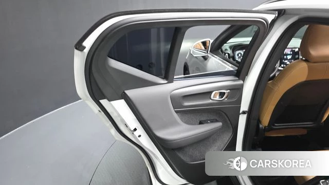 Volvo XC40 id 4929615 из Кореи 17