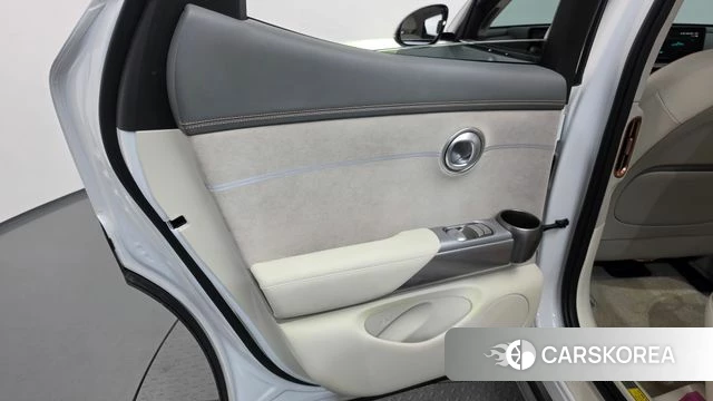 Genesis GV60 id 5027004 из Кореи 17