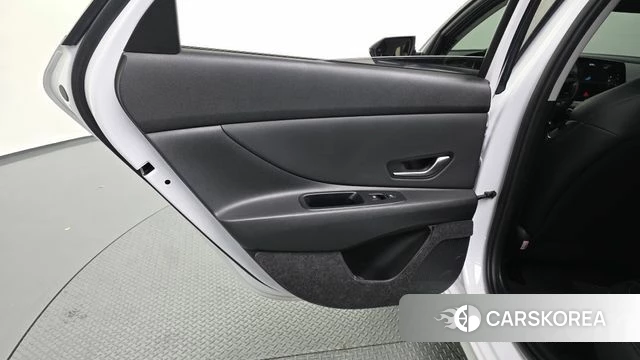 Hyundai Avante Hybrid (CN7) id 5028372 из Кореи 17