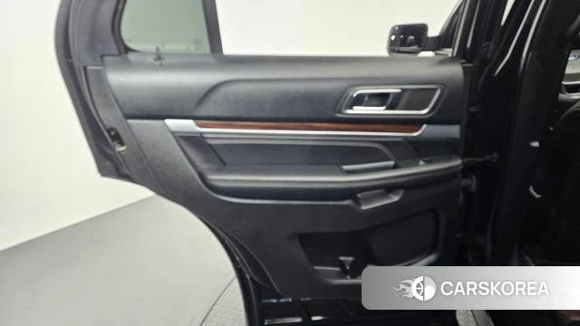 Ford Explorer id 5029358 из Кореи 17