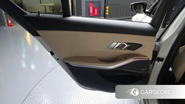 BMW 3 Series (G20) id 4965115 из Кореи 17