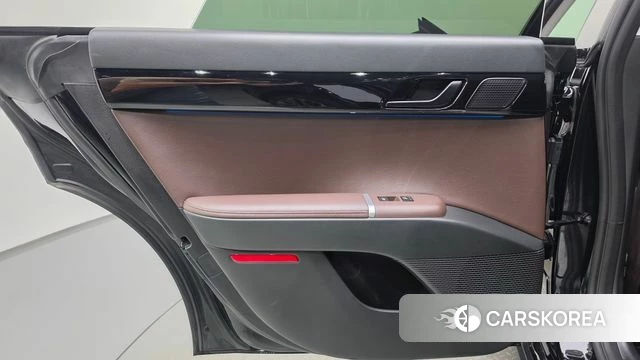 Hyundai Grandeur Hybrid (GN7) id 4753346 из Кореи 17