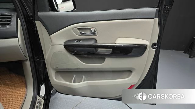 Kia The New Carnival id 4952974 из Кореи 17
