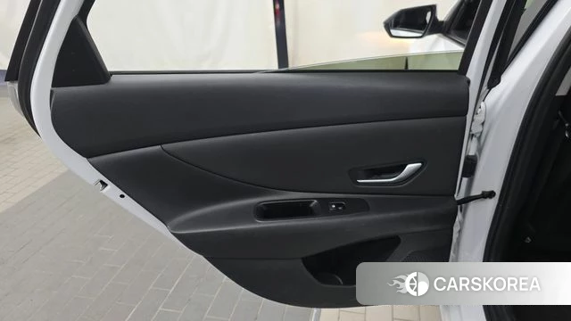 Hyundai Avante Hybrid (CN7) id 5027519 из Кореи 17