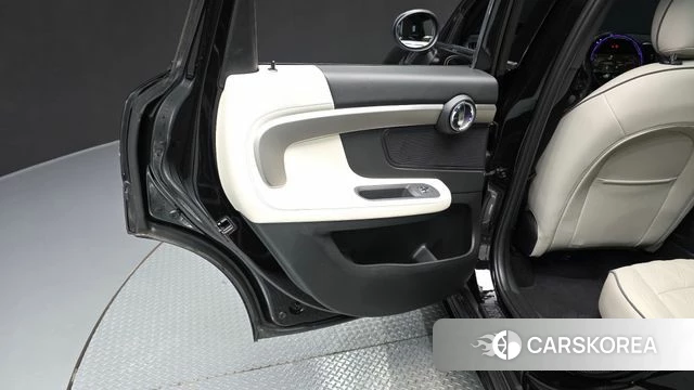 Mini Cooper S Countryman id 5047301 из Кореи 17