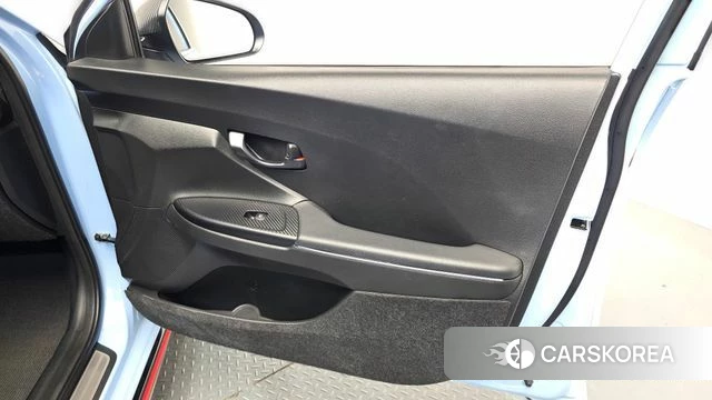 Hyundai Veloster (JS) id 5024035 из Кореи 17