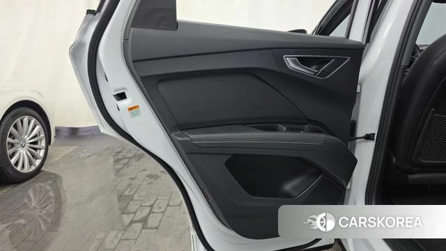 Audi Q4 e-Tron (F4) id 4753801 из Кореи 17