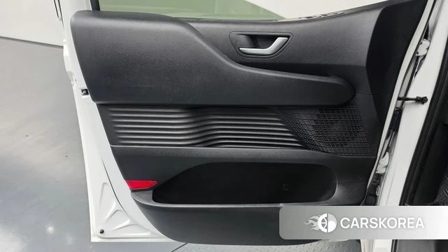 Hyundai Staria id 5038855 из Кореи 17