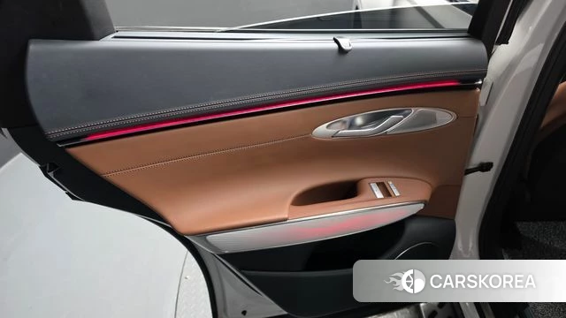 Genesis GV70 id 4980374 из Кореи 17