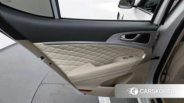 Genesis G70 id 4992669 из Кореи 17