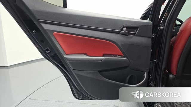 Hyundai Avante AD id 5029511 из Кореи 17