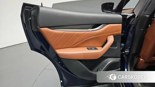 Maserati Levante id 4993020 из Кореи 17