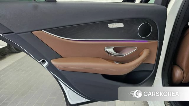 Mercedes-Benz E-Class W213 id 4922687 из Кореи 17