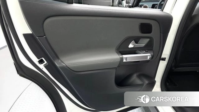 Mercedes-Benz EQB X243 id 5046474 из Кореи 17