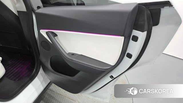 Tesla Model Y id 5047603 из Кореи 17