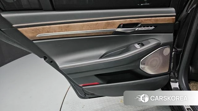 Genesis G90 id 5018737 из Кореи 17