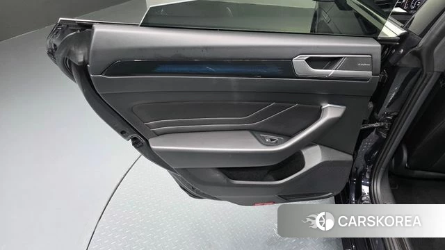 Volkswagen Arteon id 5012439 из Кореи 17