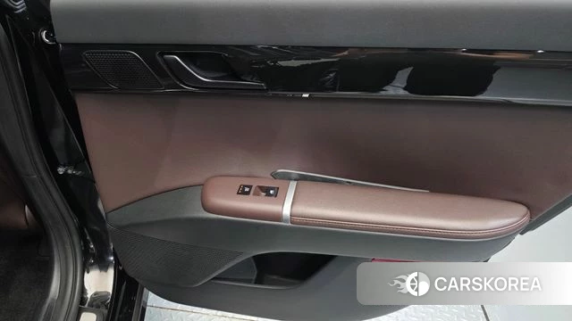 Hyundai Grandeur (GN7) id 4555429 из Кореи 17