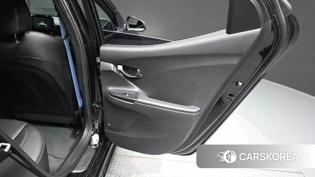 Hyundai Veloster (JS) id 4993372 из Кореи 17