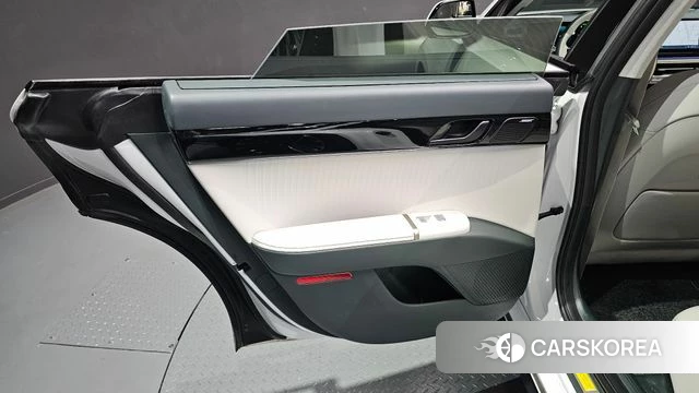 Hyundai Grandeur Hybrid (GN7) id 5001751 из Кореи 17