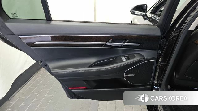 Genesis G90 id 4993292 из Кореи 17