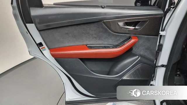 Audi SQ7 (4M) id 4898236 из Кореи 17