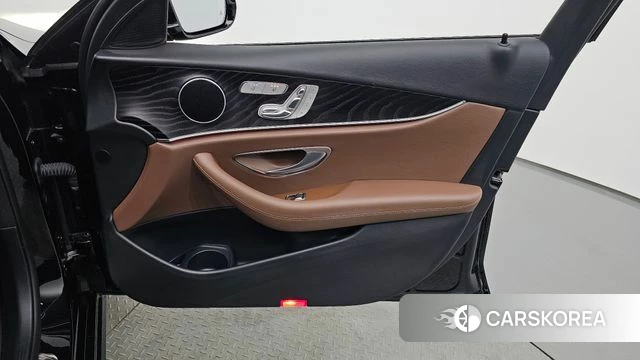 Mercedes-Benz E-Class W213 id 4985669 из Кореи 17