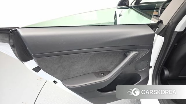 Tesla Model 3 id 5017805 из Кореи 17