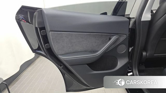 Tesla Model Y id 5032978 из Кореи 17