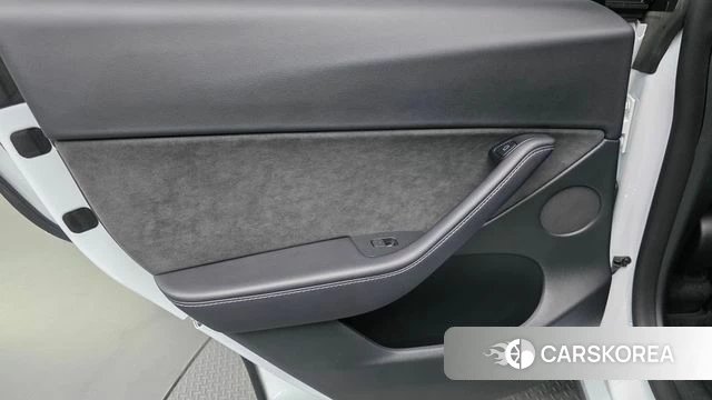 Tesla Model Y id 4942518 из Кореи 17