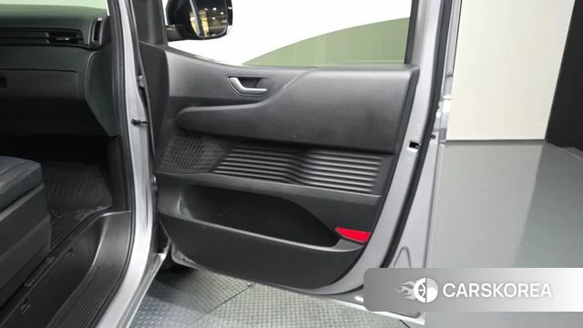 Hyundai Staria id 5016645 из Кореи 17