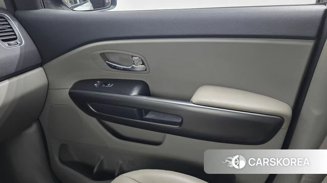 Kia The New Carnival id 4960347 из Кореи 17