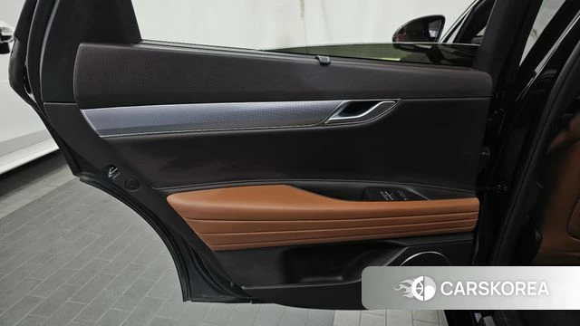 Genesis G80 (RG3) id 5002809 из Кореи 17