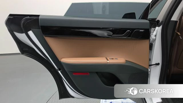 Hyundai Grandeur Hybrid (GN7) id 4950253 из Кореи 17