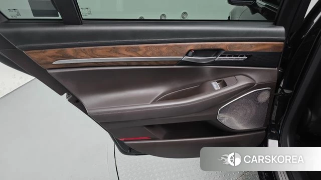 Genesis G90 id 4977688 из Кореи 17