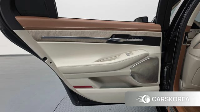 Genesis G90 id 4998108 из Кореи 17