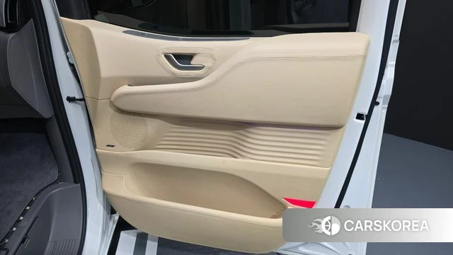 Hyundai Staria id 4744795 из Кореи 17