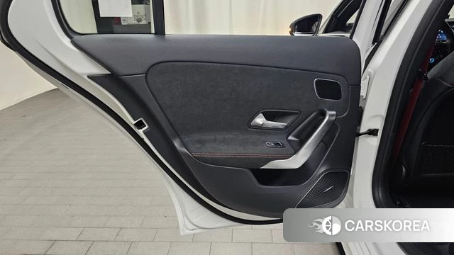 Mercedes-Benz A-Class W177 id 4934679 из Кореи 17
