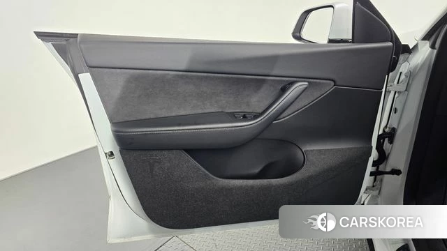Tesla Model Y id 4922504 из Кореи 17