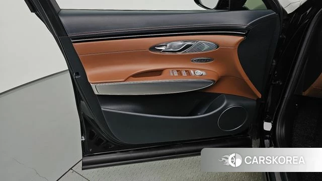 Genesis GV70 id 5022666 из Кореи 17